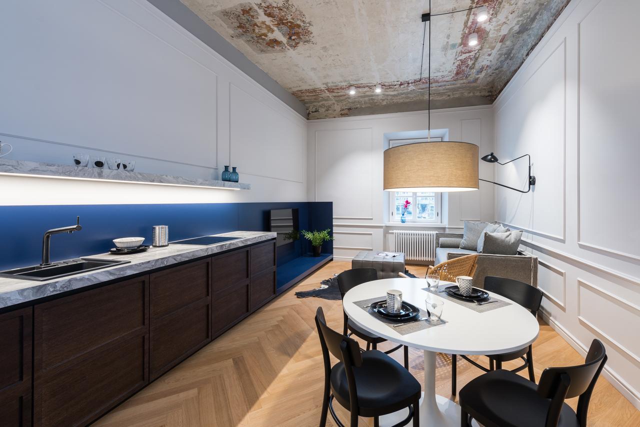 Rog Apartment