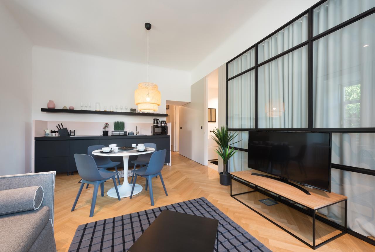 Rog Apartment